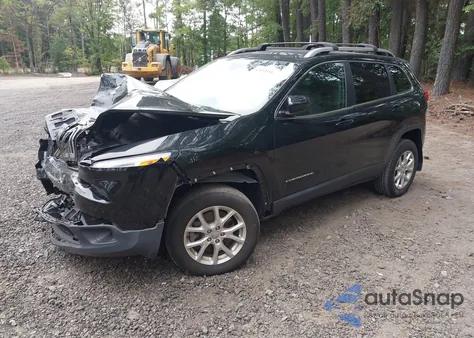 2018 Jeep Cherokee Latitude Plus 4X4 из США, поврежденный, VIN 1C4PJMLB0JD529586